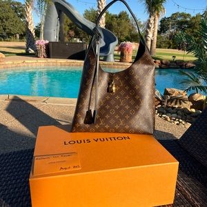 Louis Vuitton Flower Hobo - $1️⃣0️⃣0️⃣0️⃣ Includes shipping, insured.